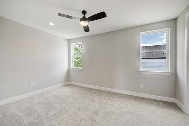 Building Photo - 2205 Melody Ln