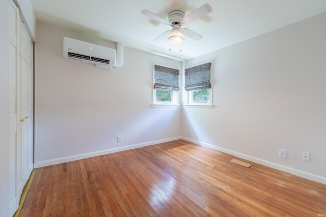 Building Photo - 2605 S Bryan St