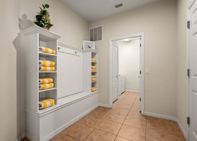 Building Photo - 1626 Lima Ave