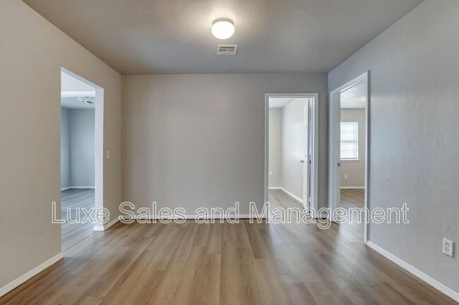 Building Photo - 1005 SW 63rd St