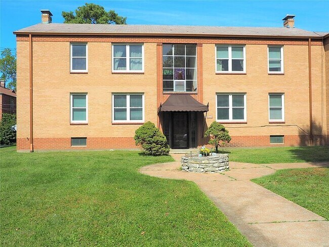 Primary Photo - 6201 Nagel Ave
