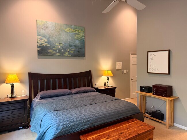 Building Photo - 6460 Eppard St