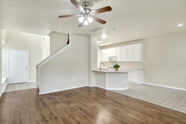 Building Photo - 39 S Camellia Grove Cir