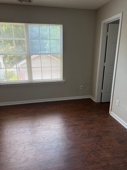 Building Photo - 259 Hiawassee Dr