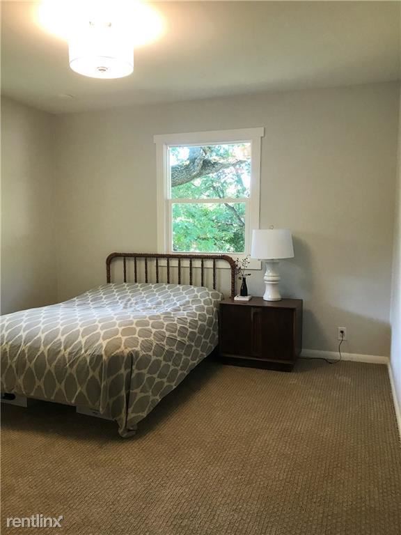 Building Photo - 4 br, 2 bath House - 2921 La Salle Street