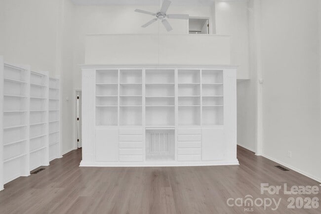 Building Photo - 408 Wilby Dr