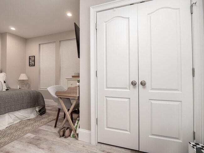 Building Photo - 45 L St