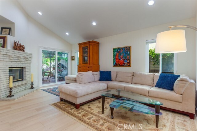 Building Photo - 15535 Mallory Ct