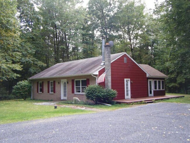 Primary Photo - 878 Paddy Mountain Rd