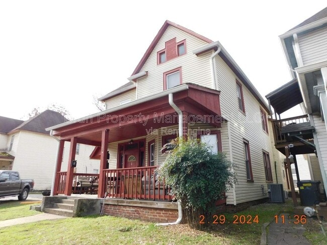 Building Photo - 203 Twelfth St