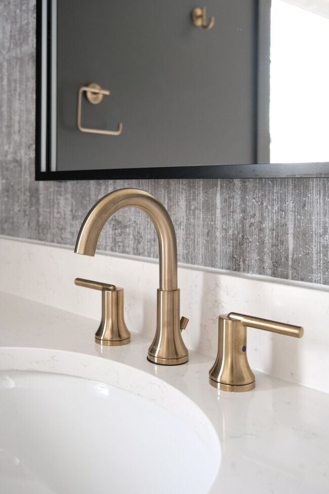 Building Photo - Custom Design Home in Greenville w/ Lawn C...