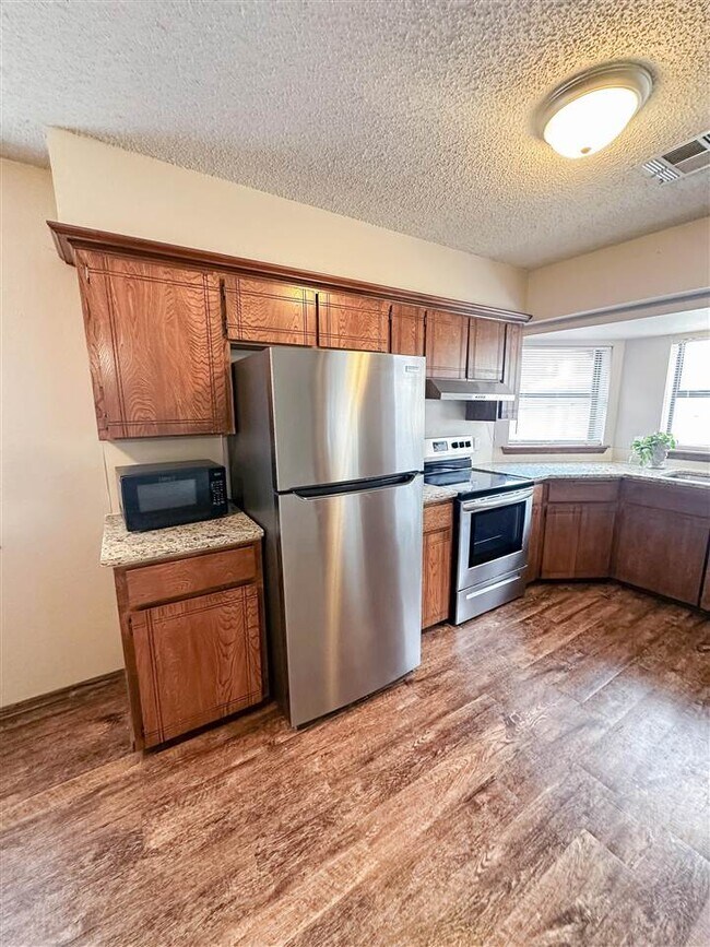 Building Photo - 4714 SE 47th St