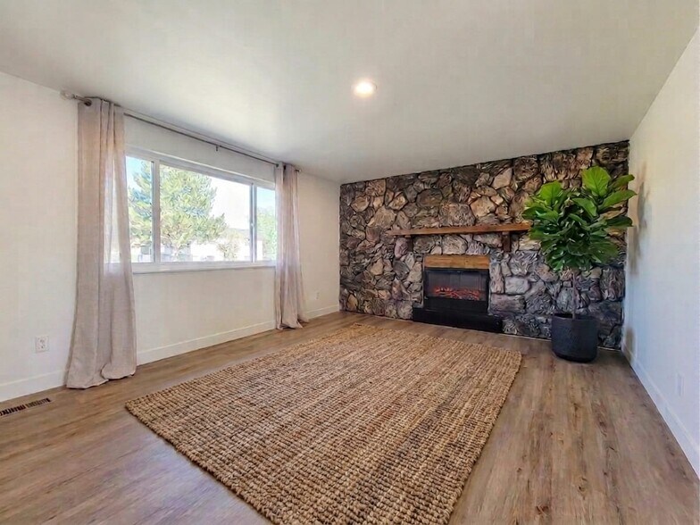 Living Room - 1779 N 550 W