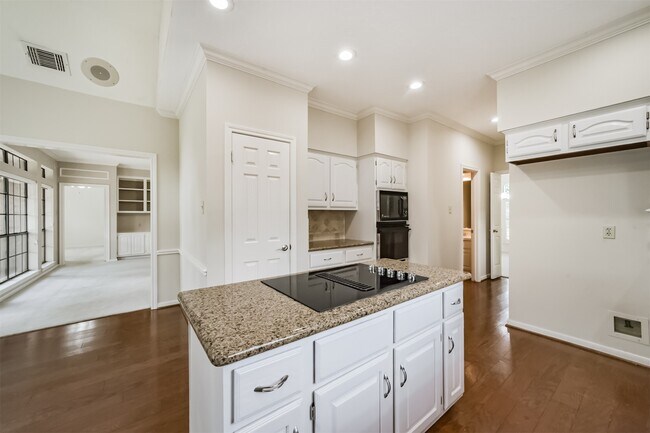 Building Photo - 2214 Cherrytree Ridge Ln