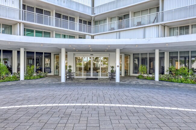 Building Photo - 3546 S Ocean Blvd