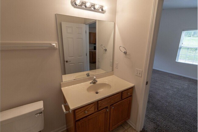 Building Photo - 3300 E St Charles Rd