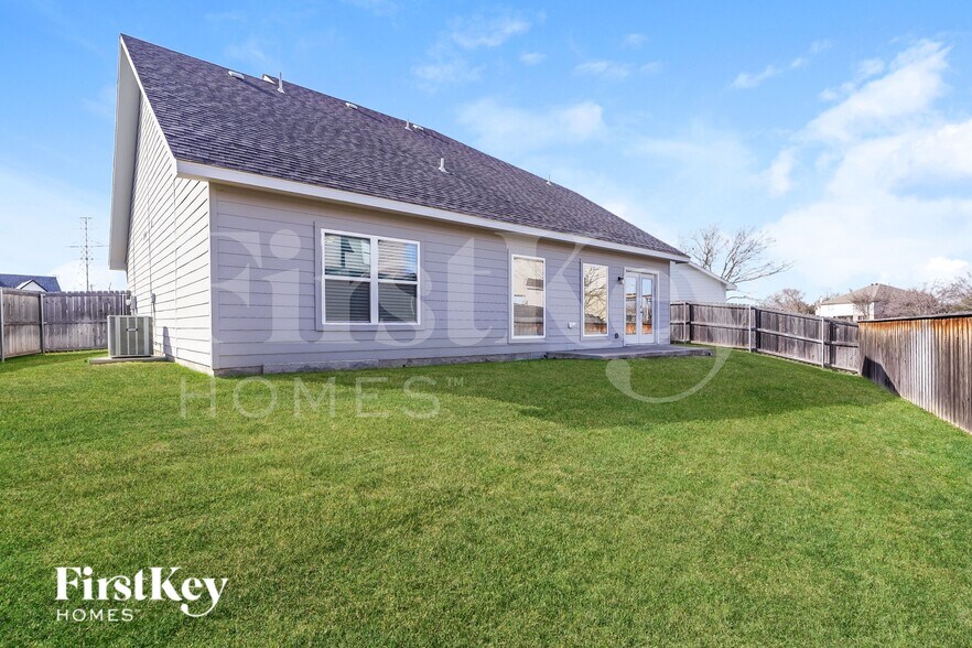 Building Photo - 7308 Parkside Pl Dr