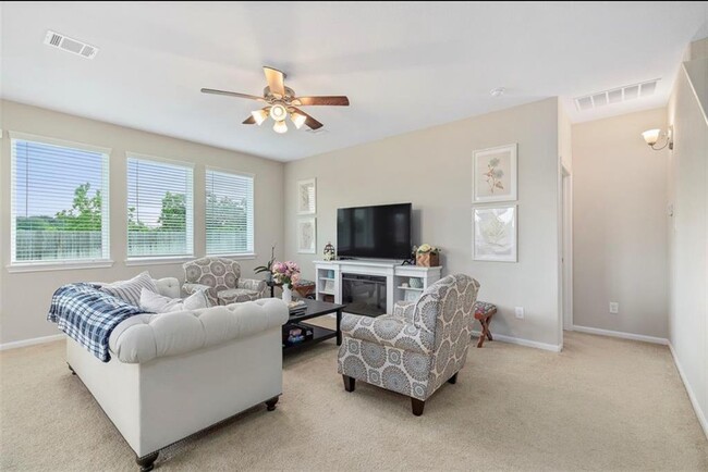 Building Photo - 17639 Cypress Hilltop Wy