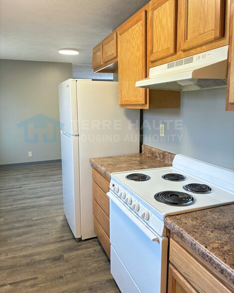 Kitchen View 2 - 1515 Cruft St