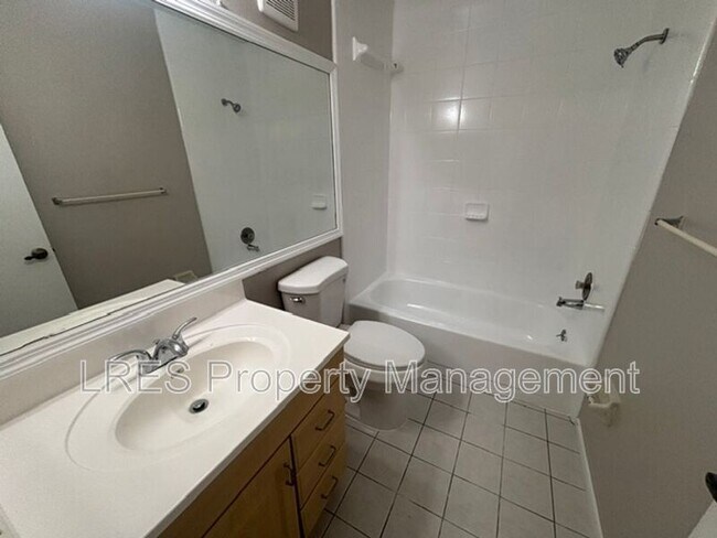 Building Photo - 4564 Pheasant Run Dr