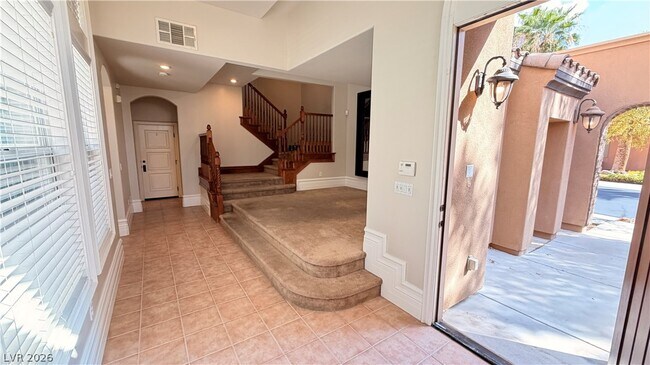 Building Photo - 496 Via Palermo Dr