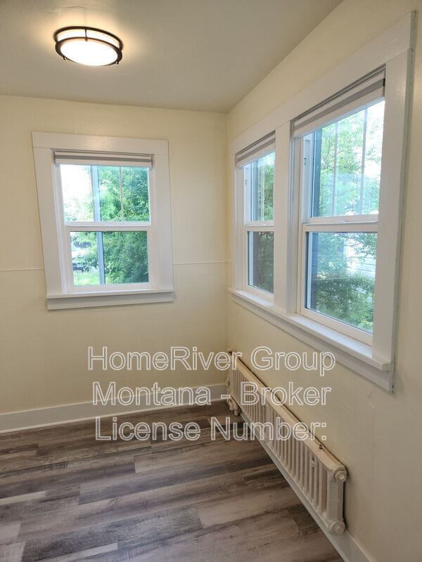 Building Photo - 334 W Alder St