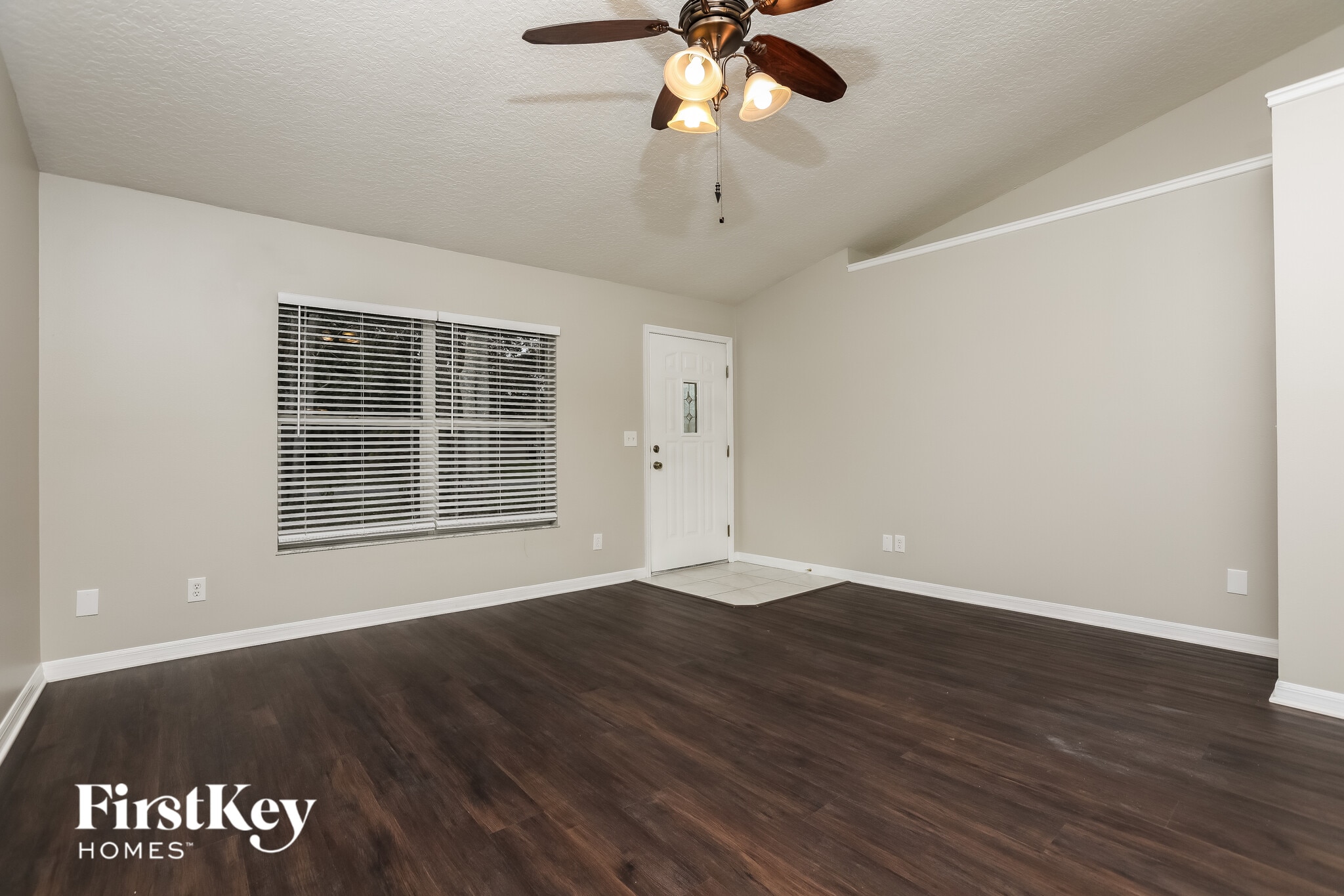 Building Photo - 2007 Juniper Dr