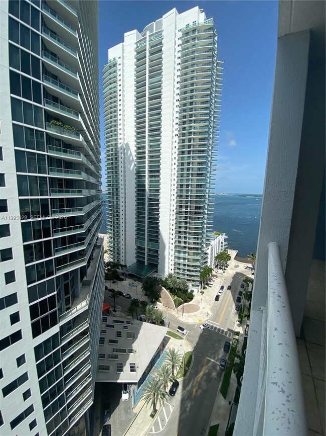 Building Photo - 170 SE 14th St