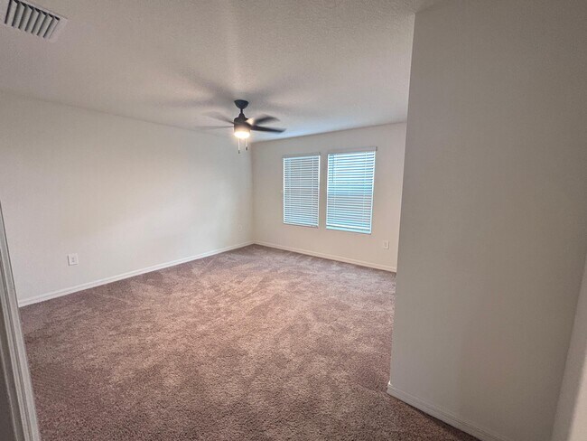 Building Photo - BELLAVIVA 733