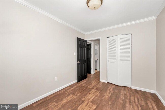 Building Photo - 140 Gold Kettle Dr