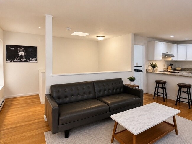 Building Photo - 24 St Cyprians Pl