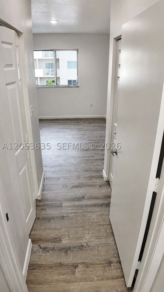 Building Photo - 11050 SW 196th St