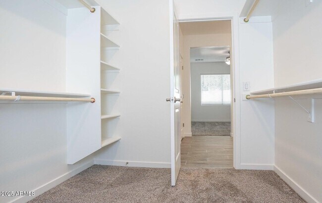 Building Photo - 15835 N 65th Ave