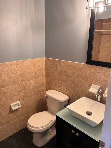 Building Photo - 30 Mount Pleasant Ave