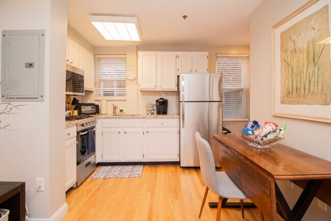 Building Photo - 25 A Jay Street-SI FL3-ID1238070P