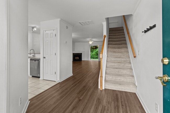 Building Photo - 7487 Pilot Cove Ct