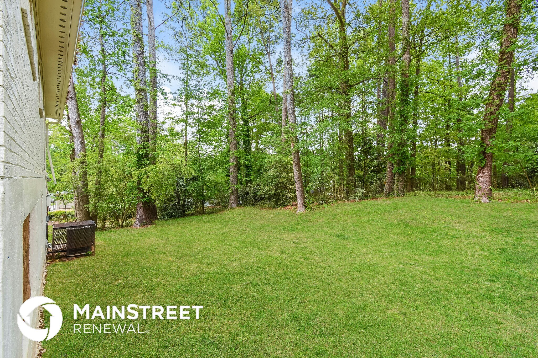 Building Photo - 598 Oakside Dr SW