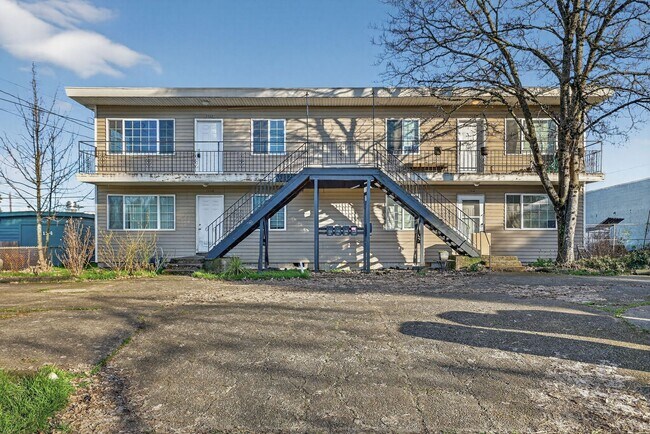 Building Photo - 1106-1112 NE 81st