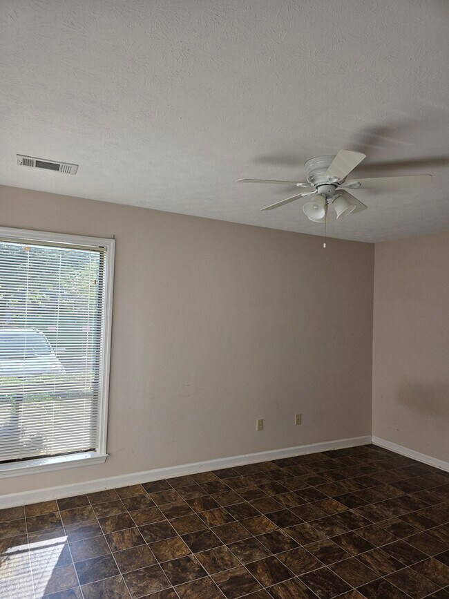 Building Photo - 4312 Old Macon Rd
