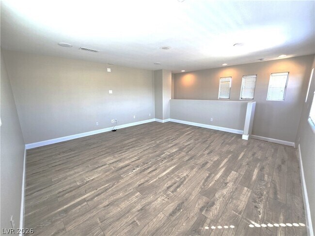 Building Photo - 927 Via Canale Dr