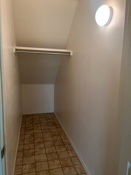 Building Photo - 6889 S Harrier Loop