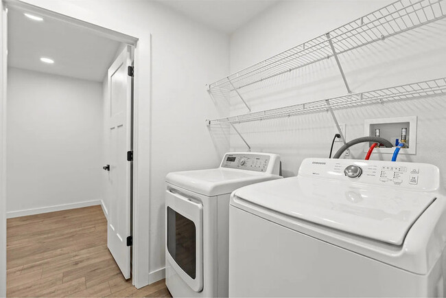 Building Photo - Earn Wealth While Leasing - Like a Homeowner - Lease to Own