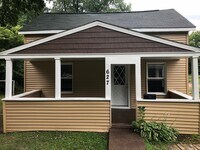 Building Photo - 627 Hudson St