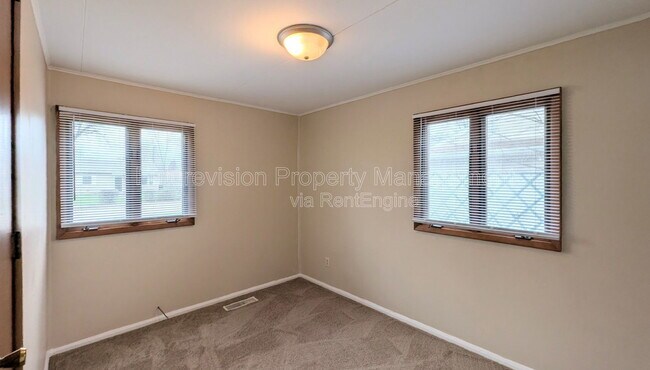 Building Photo - 302 St Jude Ave