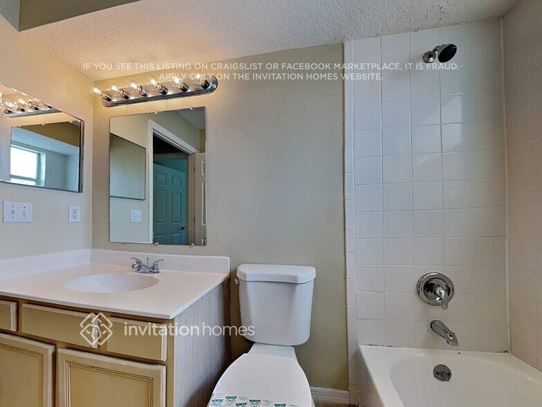 Building Photo - 14985 Faversham Cir