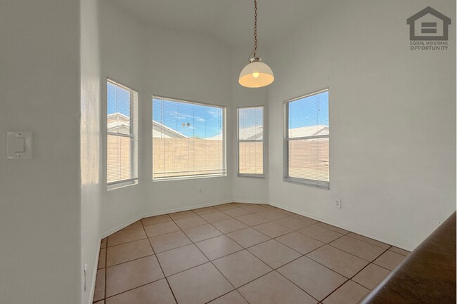 Building Photo - 3Bed/2Bath House at Northern Ave/87th Ave! Ready for Immediate Move-In! – Corner Lot!