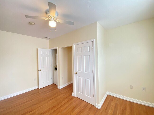 Building Photo - 289 Merrimack St