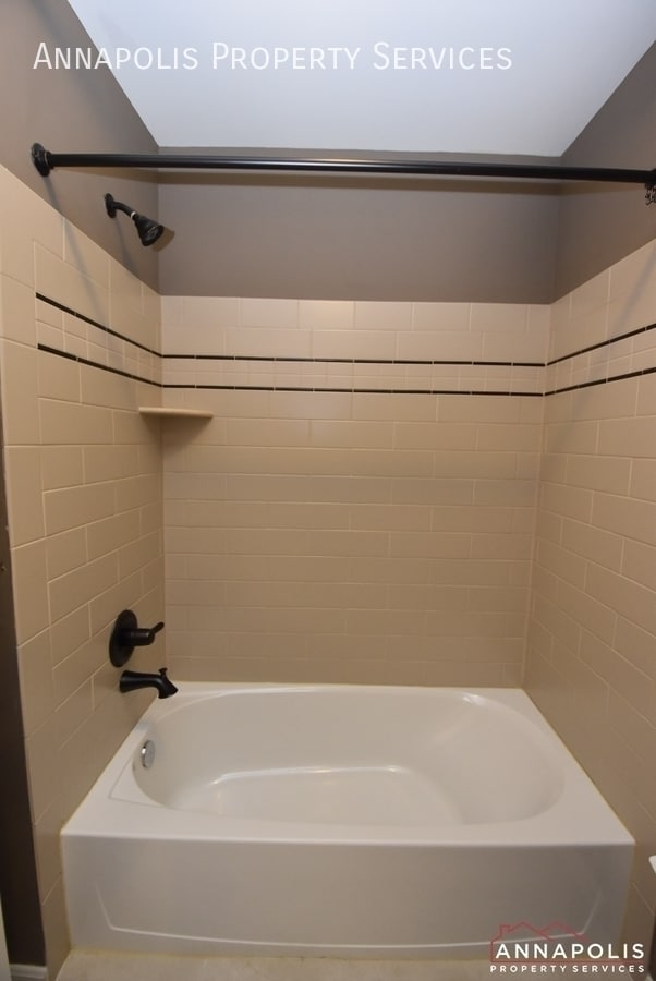 Building Photo - 402 St Martins Choice Ln