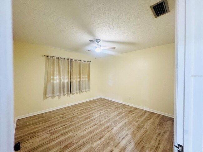 Building Photo - 1750 Belleair Forest Dr