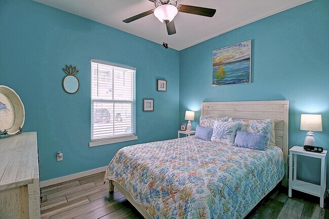 Building Photo - 1617 S Station St